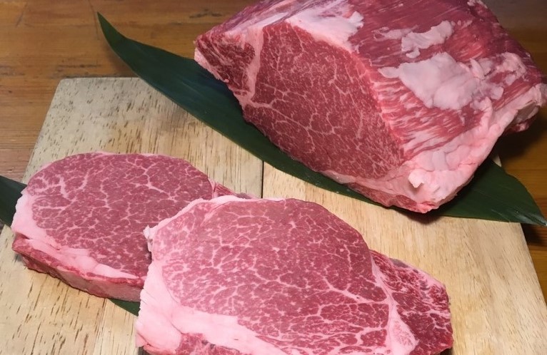 河内長野にある焼肉寄つ場の焼肉メニュー、熊本あか牛